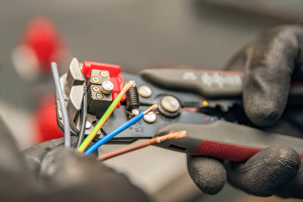 Best Licensed Electrician  in Chicago Heights, IL